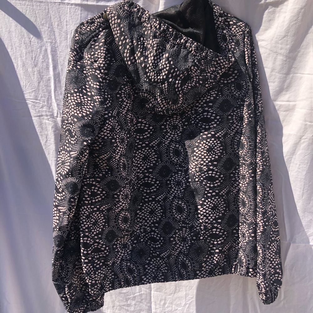 Waterproof Volcom Jacket - image 2